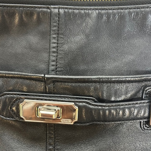 Coach Black Leather Hobo Bag with Adjustable Strap Wear Crossbody or Shoulder - Picture 3 of 16